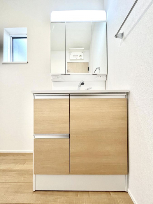 ���ʑ�E���ʏ��@�傫�����₷���O�ʋ��Ő�����������ʑ�́A�g�����Ȃ݃`�F�b�N�┧�̂������ɂ������߂ł��B 