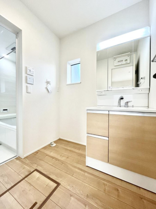 ���̑��@�������̂�����K��Ԃł��B�����̐g�x�x���C�����ǂ����g�������܂��B 