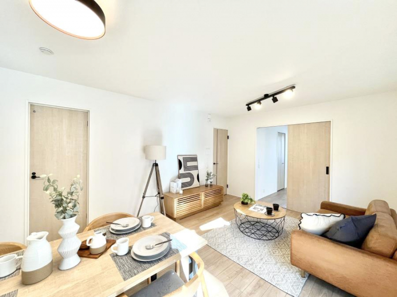 ���r���O�@�������������͋C�̂k�c�j�͉Ƒ��݂�Ȃ̉��K���  