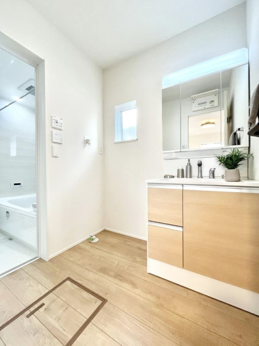 ���̑��@�������̂�����K��Ԃł��B�����̐g�x�x���C�����ǂ����g�������܂��B 