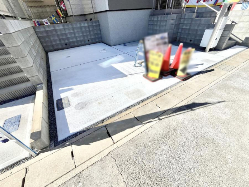 �@�����Ɍ������Ȃ����ԃX�y�[�X�B