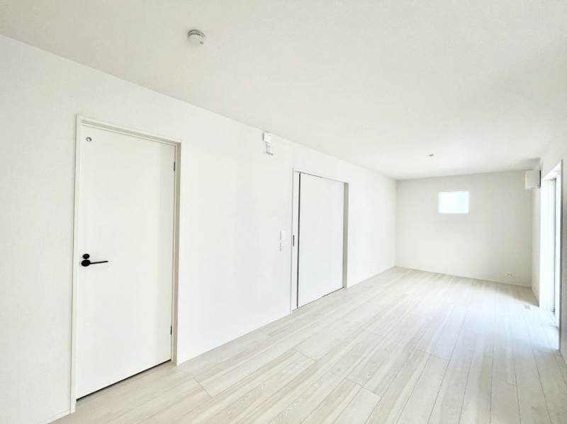 ���r���O�@�Ƒ��c���̎��Ԃ����������Ȃ��났�̃��r���O�_�C�j���O�B   