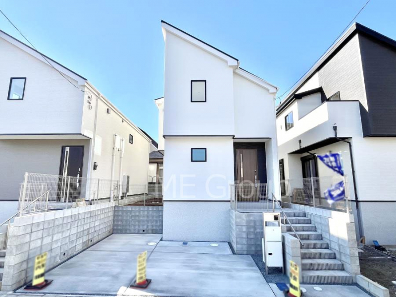 ���n�O�ώʐ^�@�������ꂽ�O�ρA�㎿�ȏZ��Ԃ��L���鎺���͉i�����S���ĉ߂�����Z���ł��B 