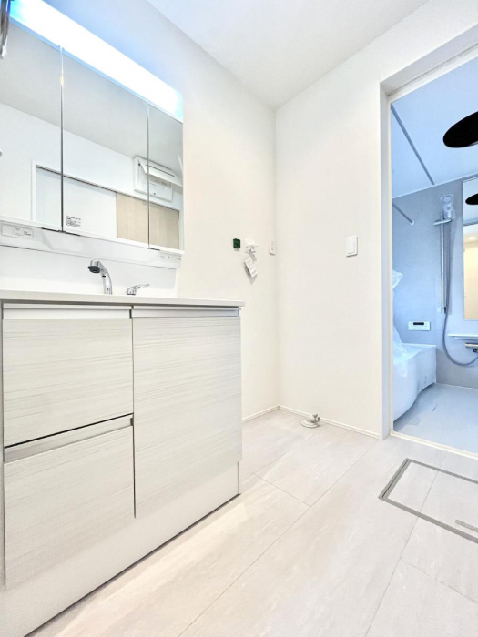 ���̑��@�������̂�����K��Ԃł��B�����̐g�x�x���C�����ǂ����g�������܂��B 