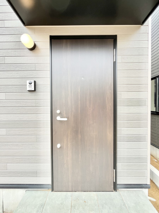 ���ց@��؂ȉƑ��A���q���o�}���錺�ցB