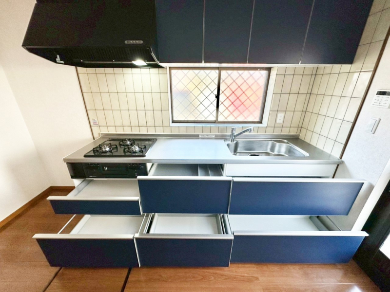 �L�b�`���@�X���C�h���[�t���V�X�e���L�b�`���B�H��₨��̏o��������X���[�Y�B  