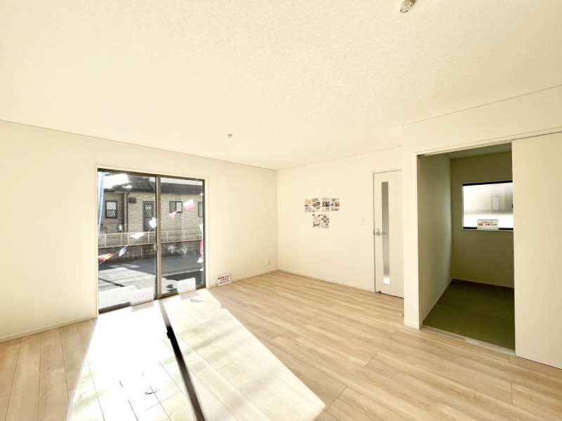 ���̑����ρ@�傫�ȑ����炽���Ղ�̗z���ƕ����������郊�r���O  