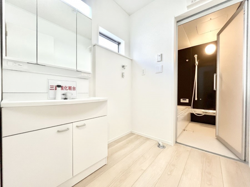 ���̑��@�������̂�����K��Ԃł��B�����̐g�x�x���C�����ǂ����g�������܂��B 