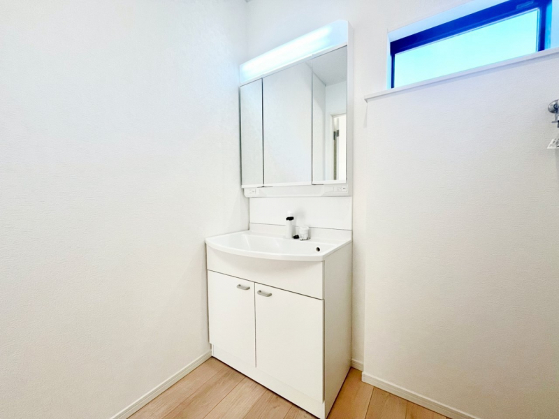 ���ʑ�E���ʏ��@���[�͂Ƌ@�\���ɗD�ꂽ���ʉ��ϑ�@