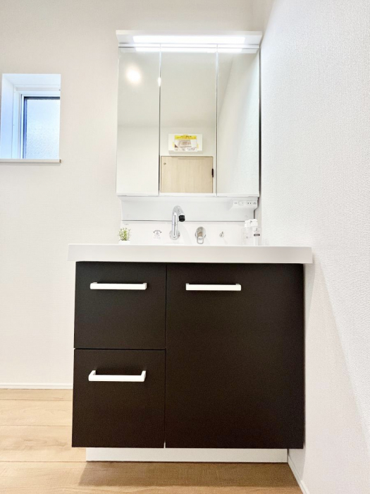 ���ʑ�E���ʏ��@���[�͂Ƌ@�\���ɗD�ꂽ���ʉ��ϑ�@