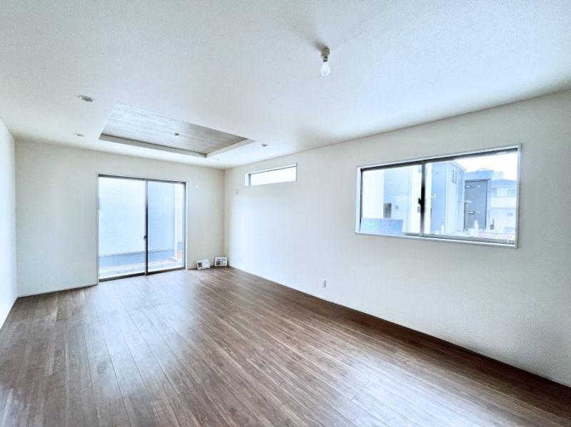 ���ӊ��@�w 800m �u�Éw