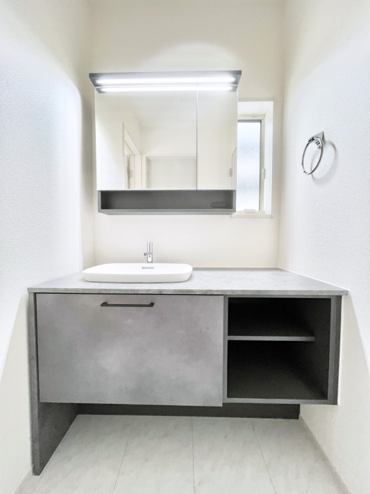 ���ʑ�E���ʏ��@���q���񂪂������A��􂢂����ł��Ă��ꂻ���Ȑ��ʏ��I