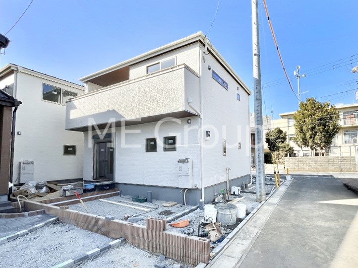 ���n�O�ώʐ^�@�������ꂽ�O�ρA�㎿�ȏZ��Ԃ��L���鎺���͉i�����S���ĉ߂�����Z���ł��B 