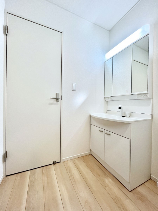 ���̑��@�������̂�����K��Ԃł��B�����̐g�x�x���C�����ǂ����g�������܂��B 