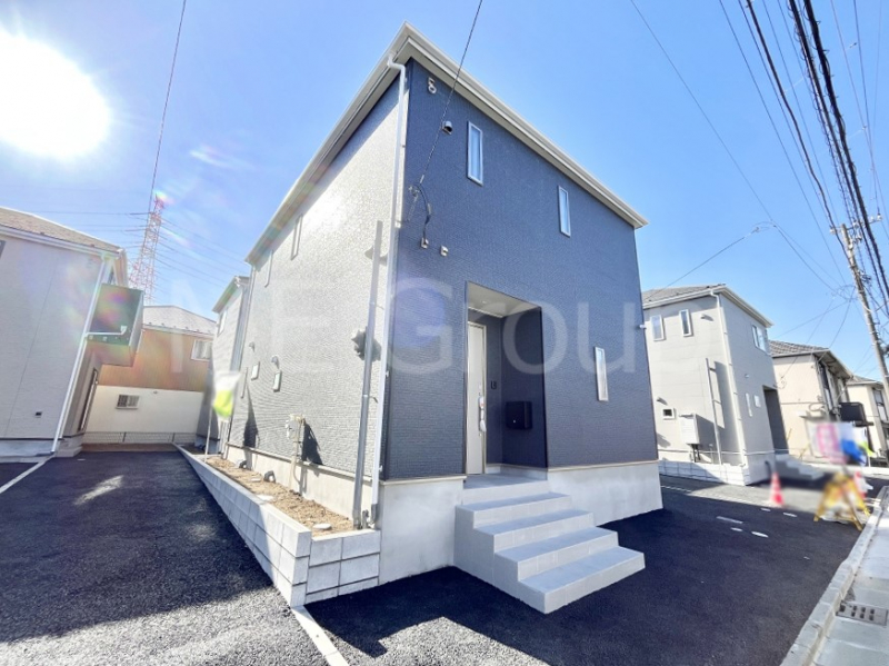 ���n�O�ώʐ^�@�������ꂽ�O�ρA�㎿�ȏZ��Ԃ��L���鎺���͉i�����S���ĉ߂�����Z���ł��B 