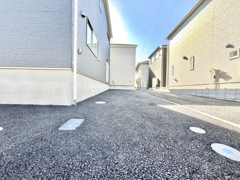 �@�����Ɍ������Ȃ����ԃX�y�[�X�B