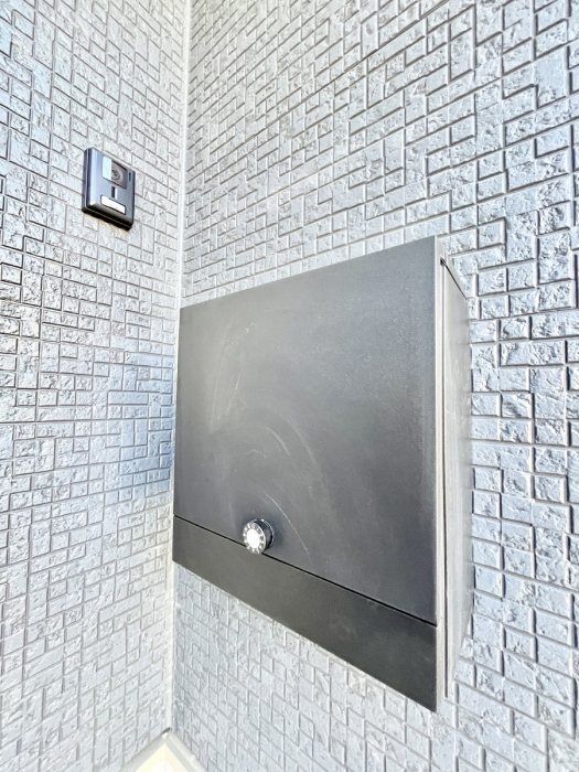 ���̑��@�V���v���f�U�C���̃|�X�g�B