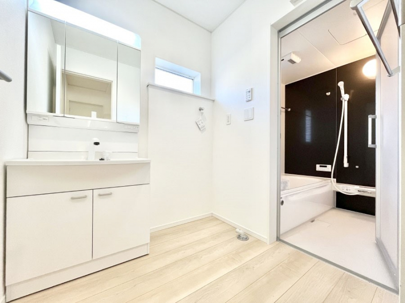 ���̑��@�������̂�����K��Ԃł��B�����̐g�x�x���C�����ǂ����g�������܂��B 