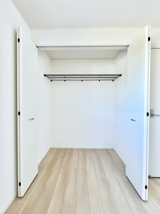 ���[�@�m���̃N���[�[�b�g�B���s��������̂Ō���̈ߗނ�����������܂�܂��B