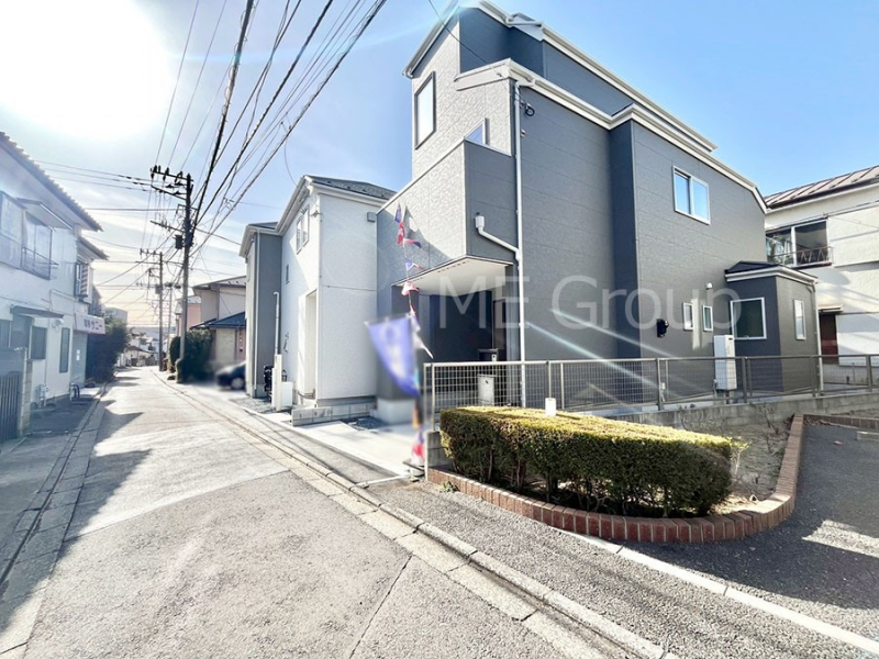 ���n�O�ώʐ^�@�O�ʓ��H�͂�����Ɛ�������Ă��܂�  