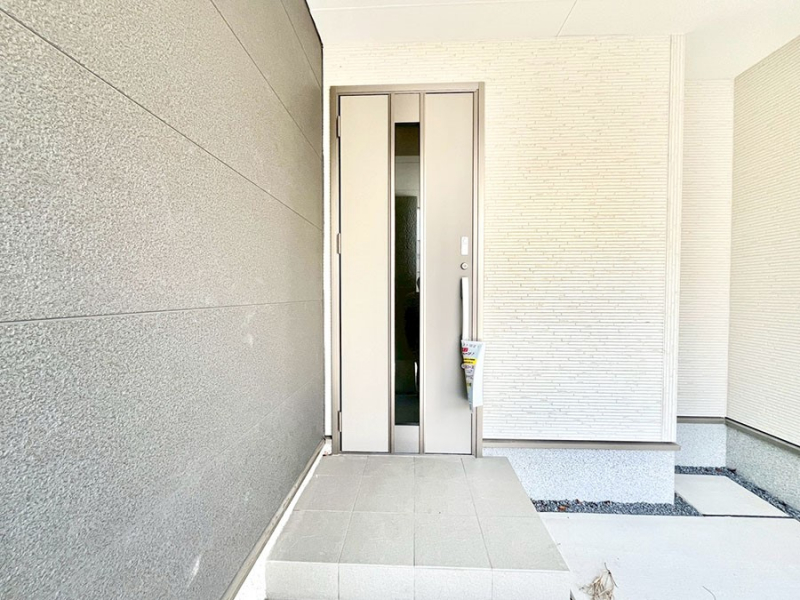 ���ց@��؂ȉƑ��A���q���o�}���錺�ցB