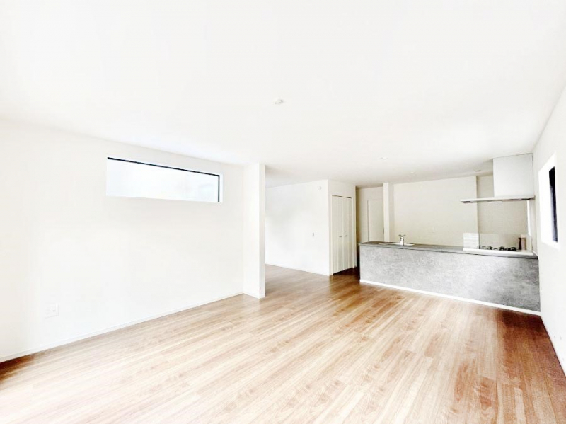 ���̑����ρ@�Ƒ��̏Ί炪���R�Ɛ��܂�Ă���A����ȕ��͋C�̃_�C�j���O�Ɏd�オ���Ă��܂��B