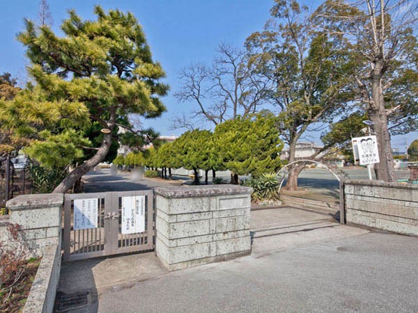 ���ӊ��@���w�Z 240m ��t�s���ߑ򏬊w�Z