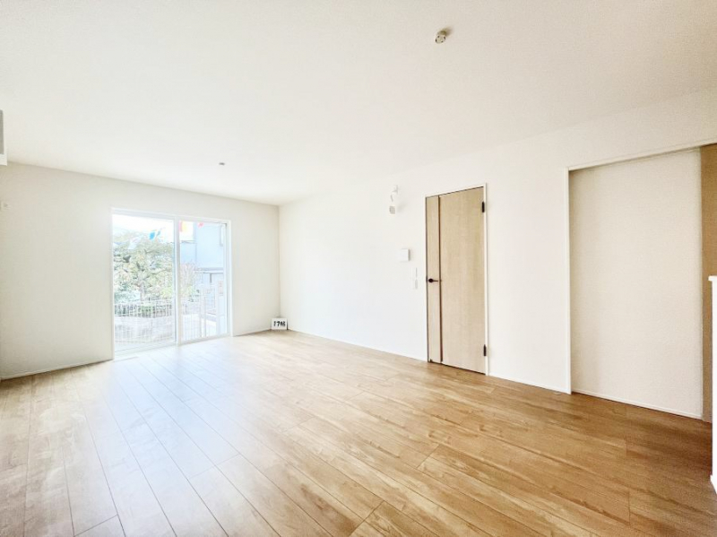 ���̑����ρ@�Ƒ������R�ƏW�܂�e���̃X�y�[�X�ɂȂ肻��