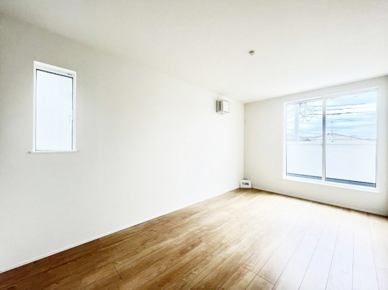 ���̑����ρ@�o���R�j�[���J�������v���X���Ă����m��