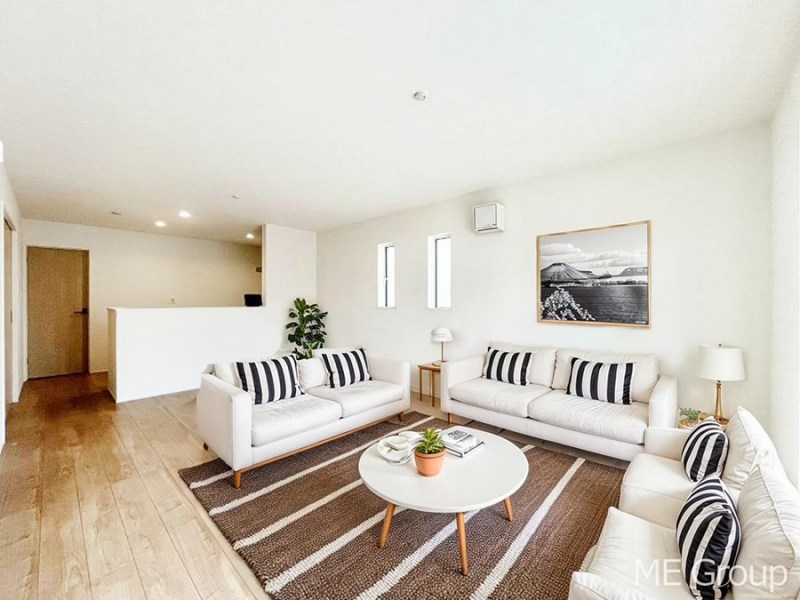 ���r���O�@�������������͋C�̂k�c�j�͉Ƒ��݂�Ȃ̉��K��ԁ��Ƌ��CG�ł�