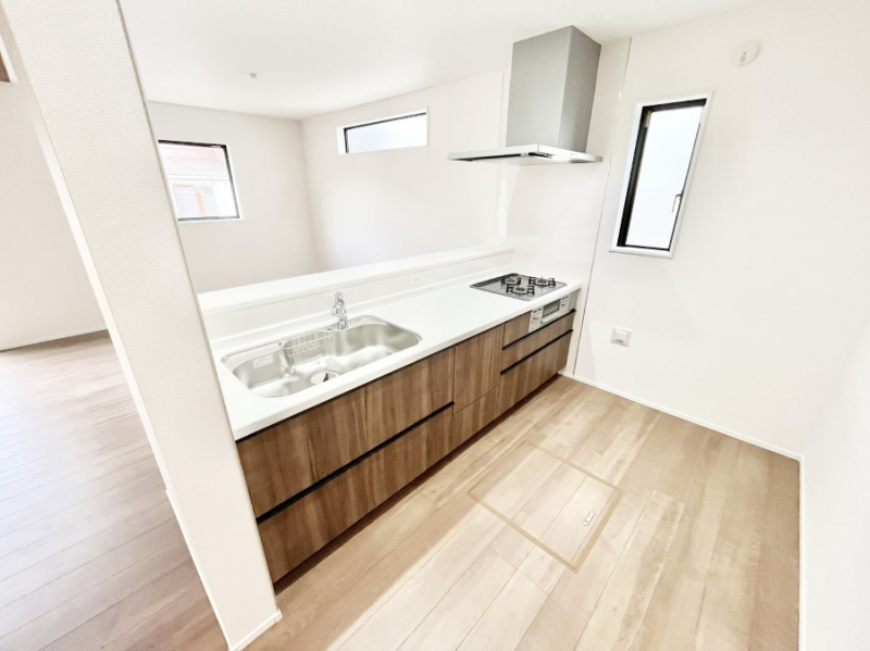 �L�b�`���@���������Ȃ��炲�Ƒ��Ƃ̉�b���y���߂�ΖʃJ�E���^�[�L�b�`��