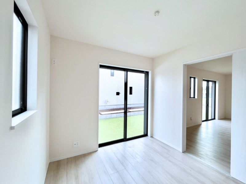 ���̑����ρ@���r���O�ׂ̗ɂ���m���B�����J�����čL�����p���邱�Ƃ��\�ł��B