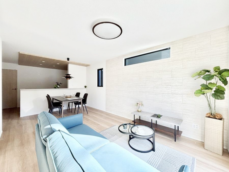 ���r���O�@�������������͋C�̂k�c�j�͉Ƒ��݂�Ȃ̉��K���