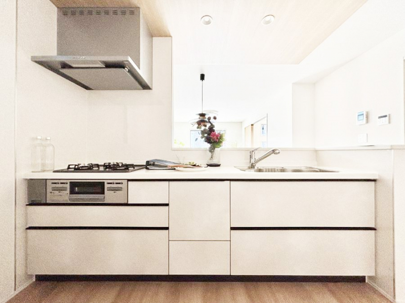 �L�b�`���@�������������I�ɁA�y�����I�V�X�e���L�b�`��