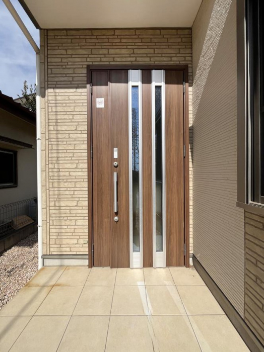 ���ց@��؂ȉƑ��A���q���o�}���錺�ցB