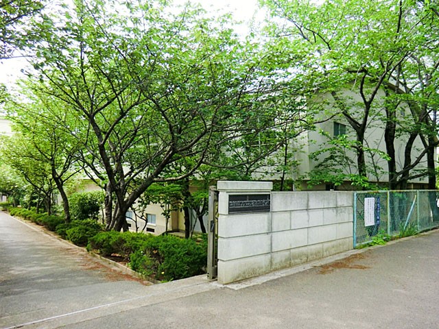 ���ӊ��@���w�Z 270m ��t�s���݂��쏬�w�Z