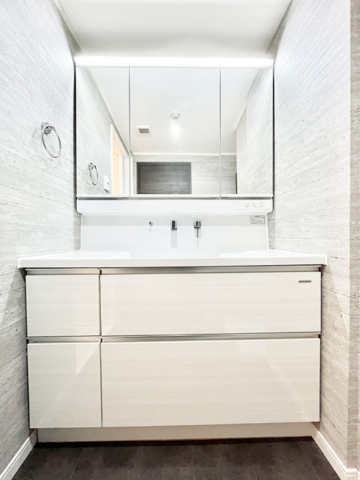 ���ʑ�E���ʏ��@������������ʉ��ώ��Œ��̐g�x�x�����K