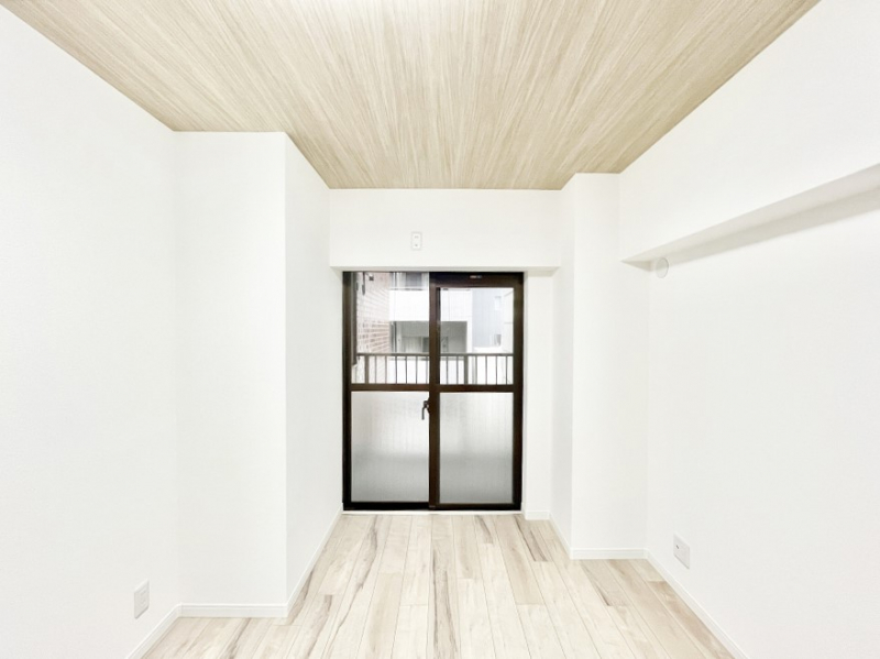 ���̑����ρ@�o���R�j�[���J�������v���X���Ă����m��