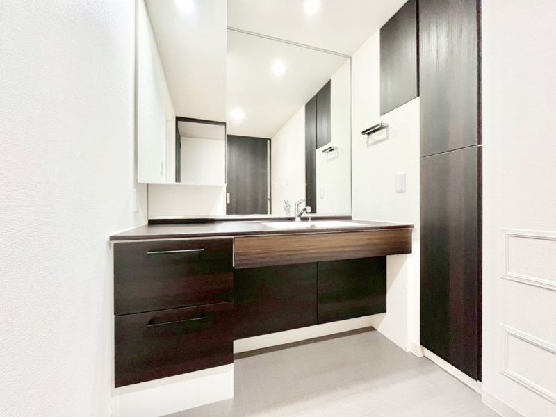 ���ʑ�E���ʏ��@������������ʉ��ώ��Œ��̐g�x�x�����K