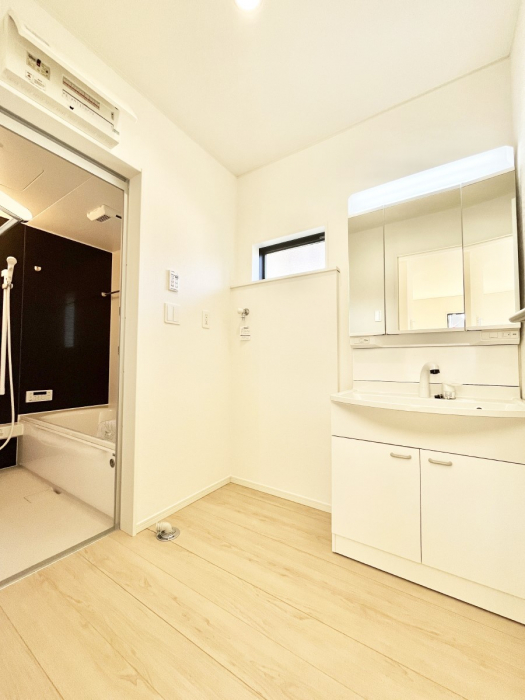 ���ʑ�E���ʏ��@�������̂�����K��Ԃł��B�����̐g�x�x���C�����ǂ����g�������܂��B 