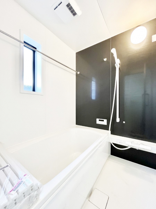 �����@����̔�������Ă���閾�邢�������̂���o�X���[��