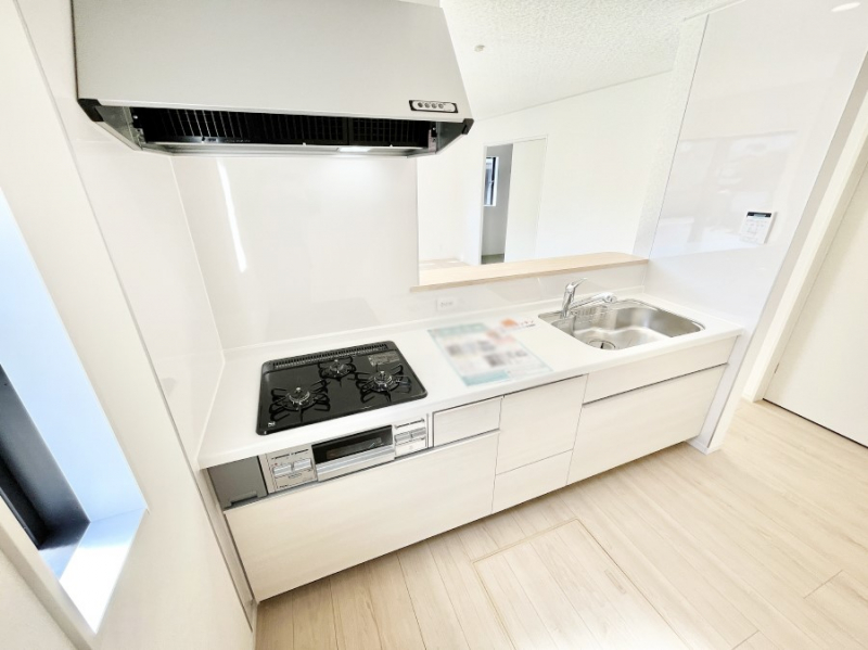 �L�b�`���@�J�E���^�[�z���ɂ��b�������Ȃ��疈���̂������������Ɗy����