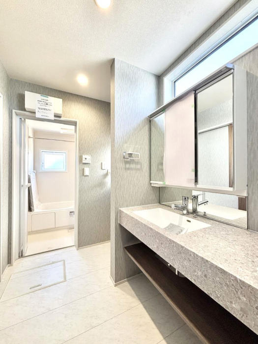 ���̑��@�������̂�����K��Ԃł��B�����̐g�x�x���C�����ǂ����g�������܂��B 