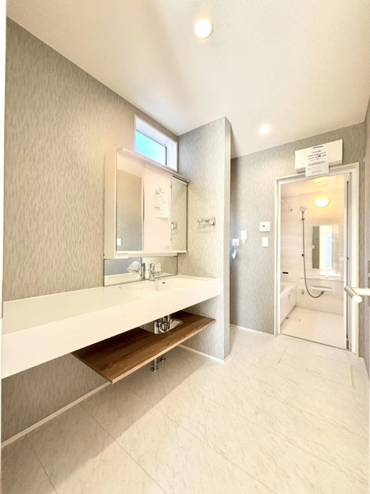 ���̑��@�������̂�����K��Ԃł��B�����̐g�x�x���C�����ǂ����g�������܂��B 