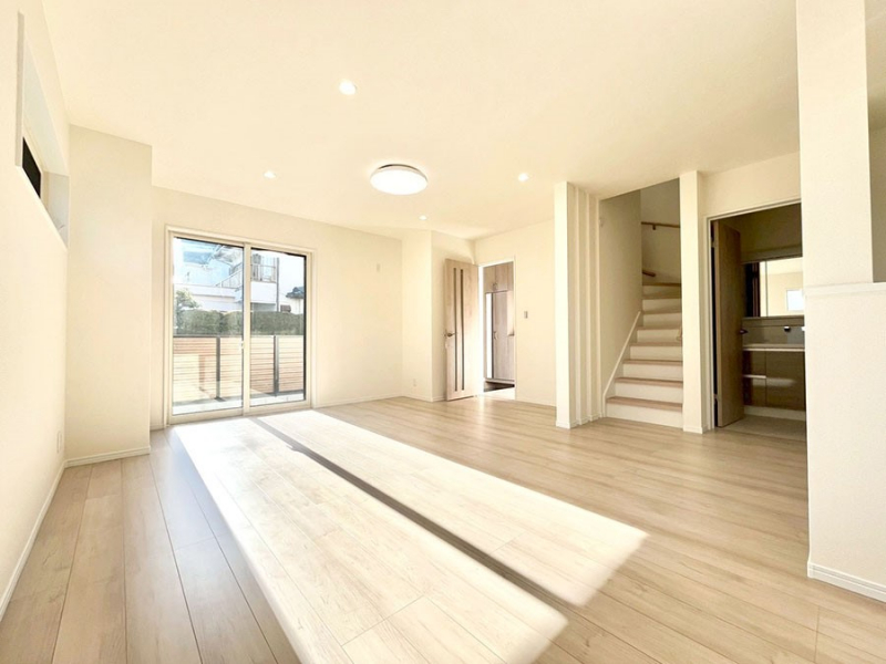 ���̑����ρ@���r���O�K�i���Ƒ��̏Ί�Ɖ�b���Ȃ��ł���܂�  