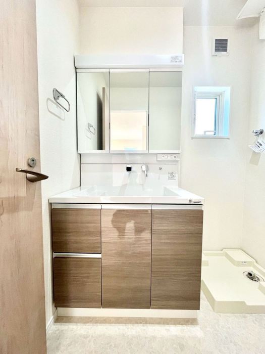 ���ʑ�E���ʏ��@�傫�����₷���O�ʋ��Ő�����������ʑ�́A�g�����Ȃ݃`�F�b�N�┧�̂������ɂ������߂ł��B 