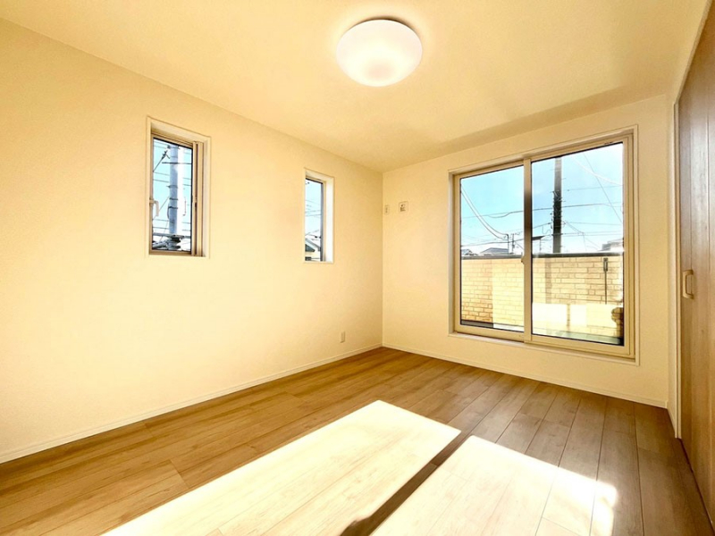 ���̑����ρ@�o���R�j�[���J�������v���X���Ă����m��