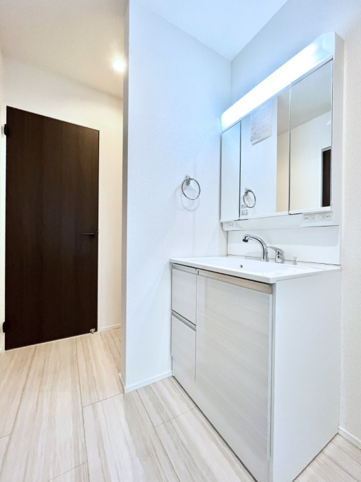 ���̑��@�������̂�����K��Ԃł��B�����̐g�x�x���C�����ǂ����g�������܂��B 