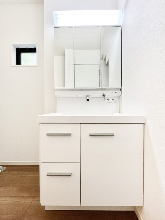 ���ʑ�E���ʏ��@���[�͂Ƌ@�\���ɗD�ꂽ���ʉ��ϑ�