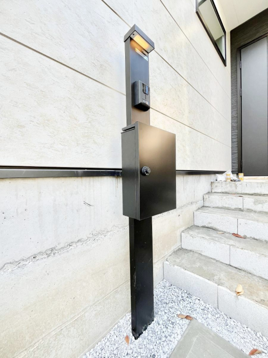 ���̑��@�V���v���f�U�C���̃|�X�g�B